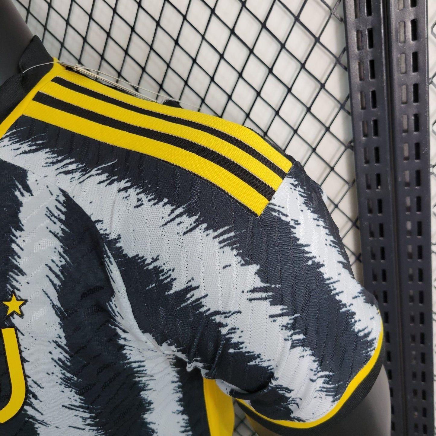 Juventus 23-24 Domicile (PLAYER) - StrikeKit