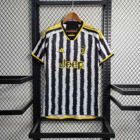 Juventus 23/24 Domicile - StrikeKit