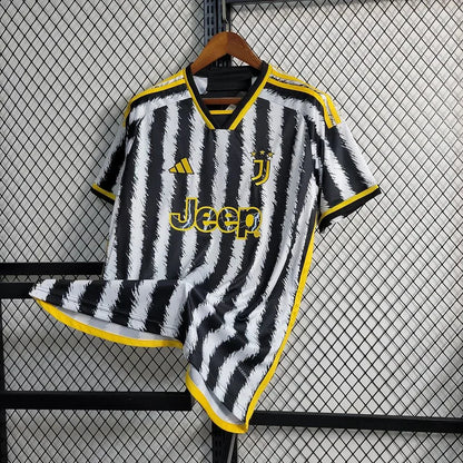 Juventus 23/24 Domicile - StrikeKit