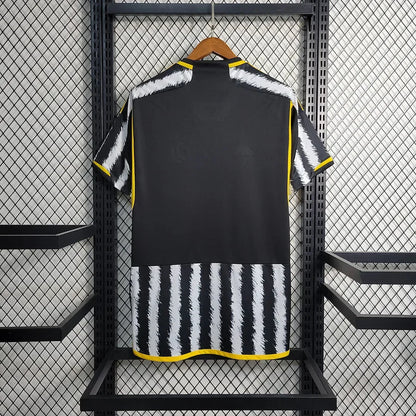 Juventus 23/24 Domicile - StrikeKit