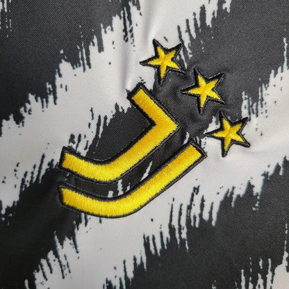 Juventus 23/24 Domicile - StrikeKit