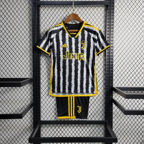 Juventus 23/24 Domicile (KIDS) - StrikeKit
