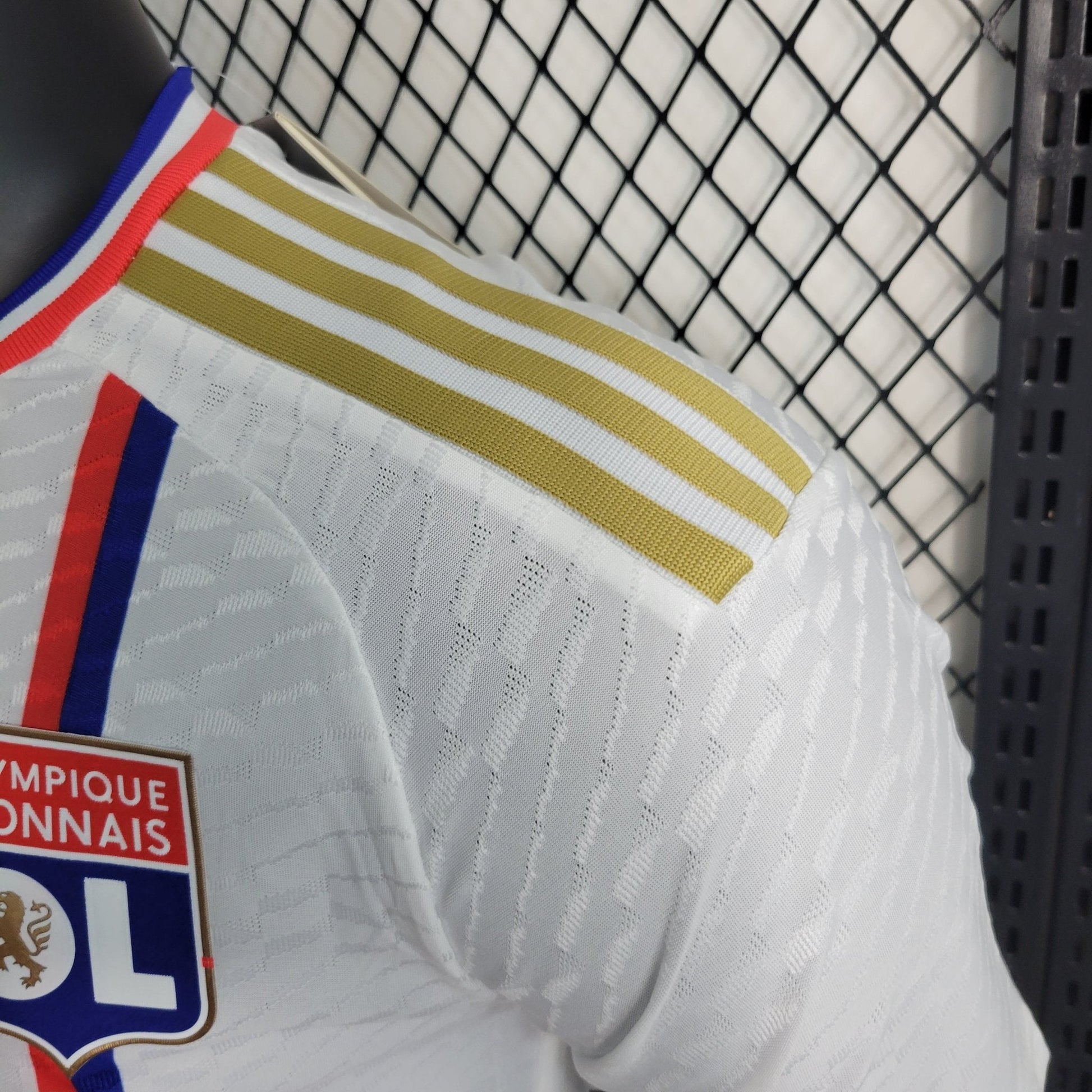 Lyon 23-24 Domicile (PLAYER) - StrikeKit
