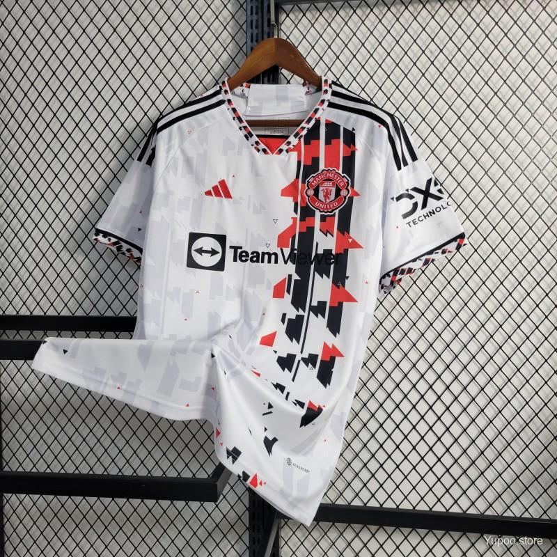 Manchester United 23-24 Edition spécial Extérieur - StrikeKit