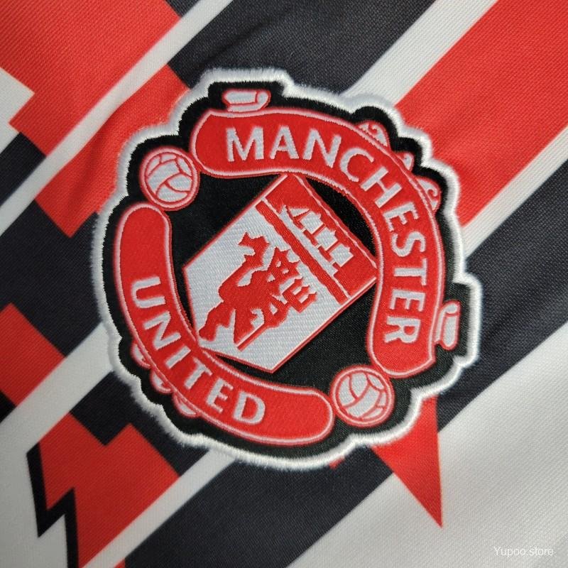 Manchester United 23-24 Edition spécial Extérieur - StrikeKit