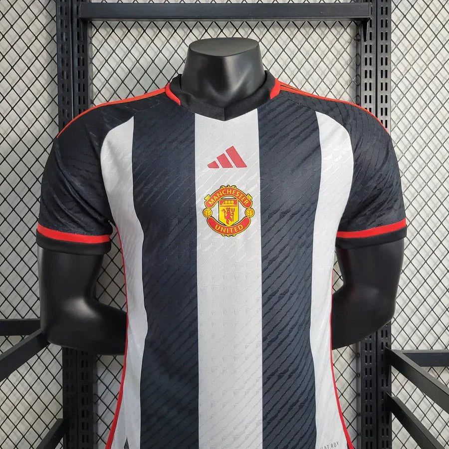 Manchester United 23-24 Edition spécial (PLAYER) - StrikeKit
