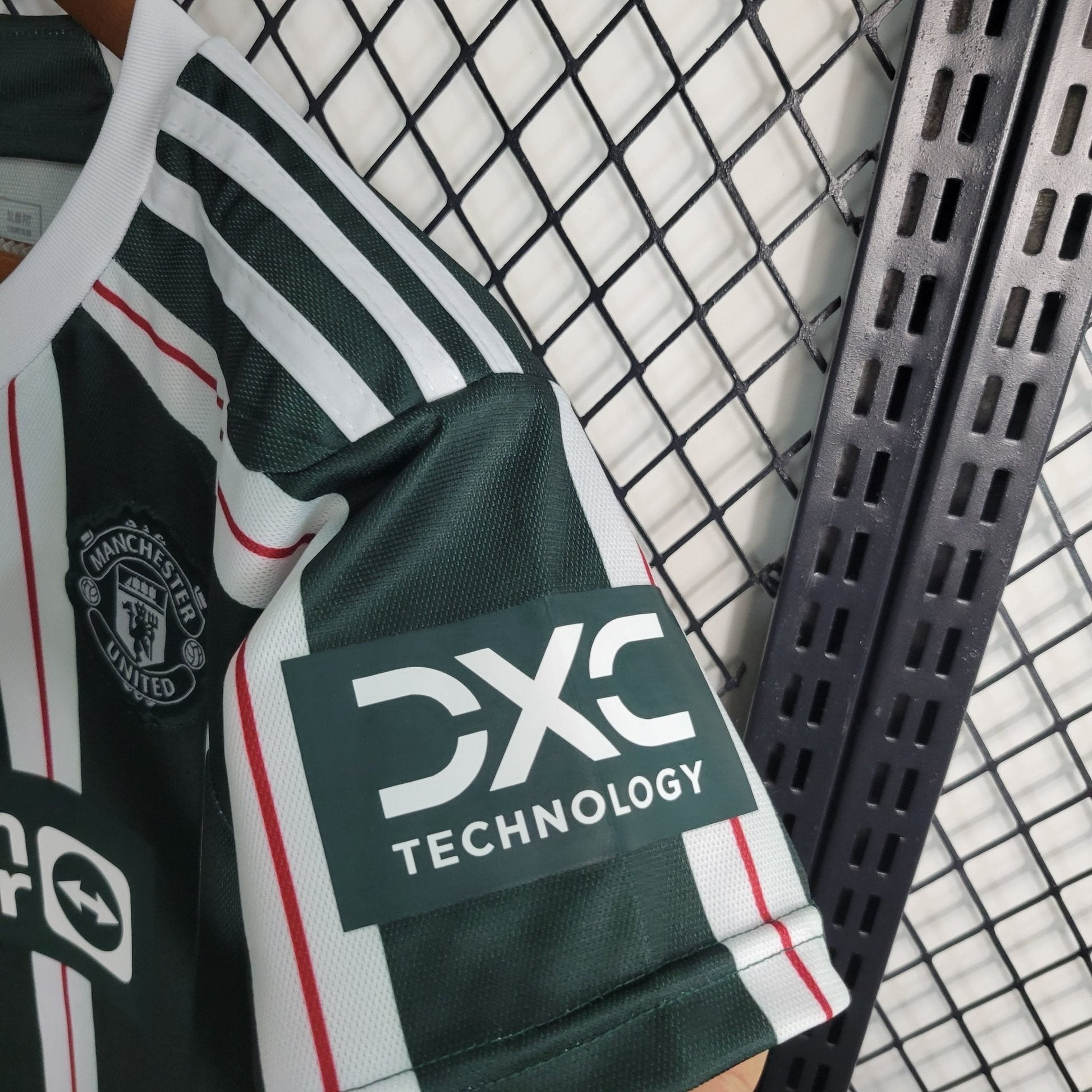 Manchester United 23-24 Extérieur (KIDS) - StrikeKit