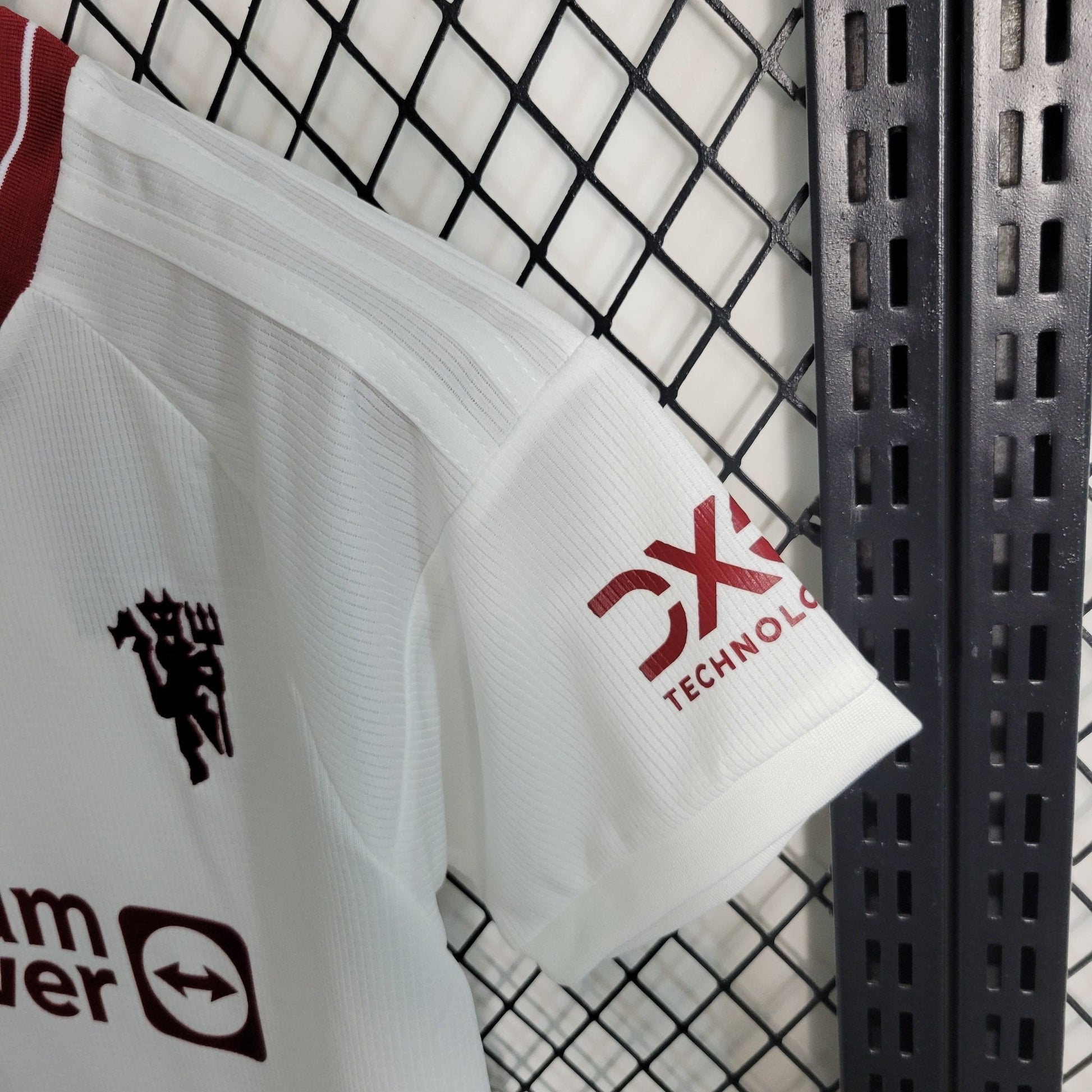 Manchester United 23-24 Kit Third (KIDS) - StrikeKit