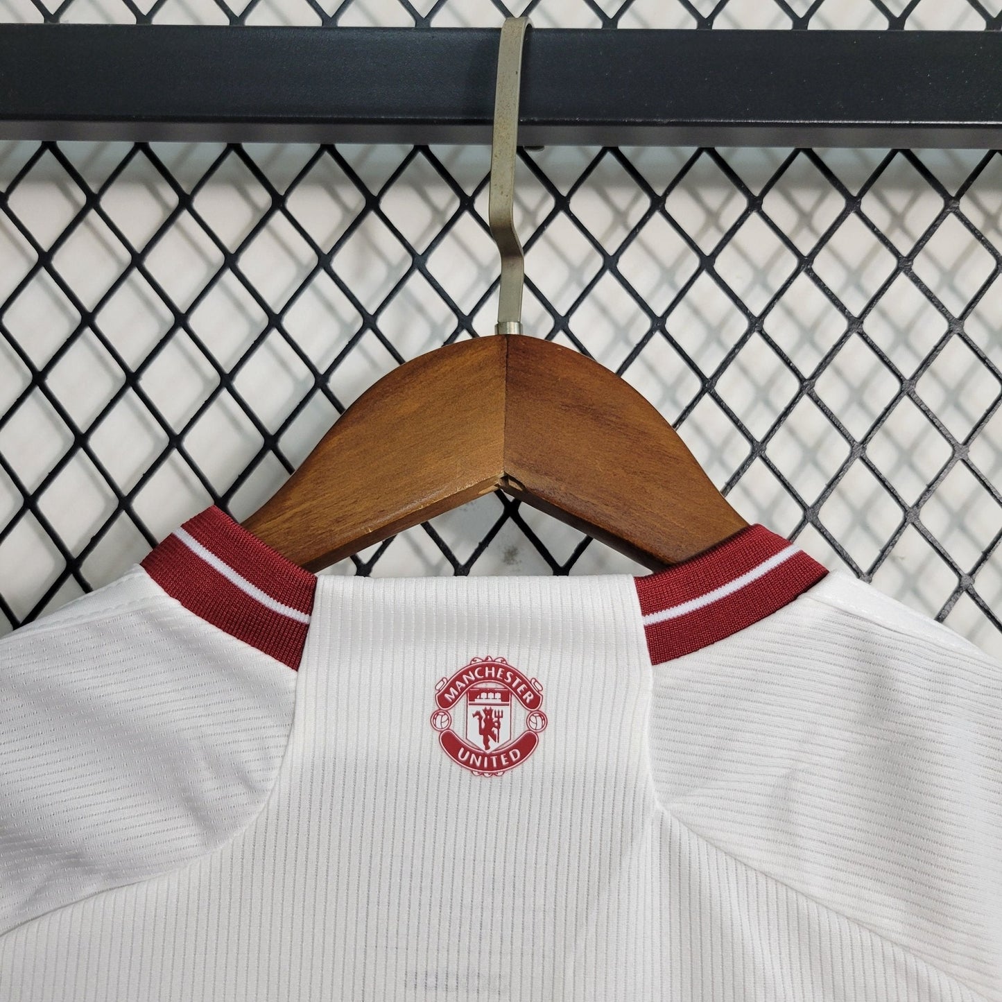 Manchester United 23-24 Kit Third (KIDS) - StrikeKit