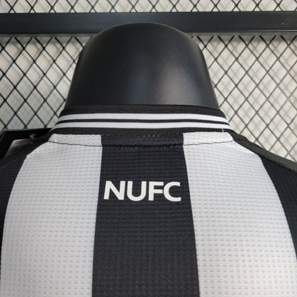 Newcastle 23-24 Domicile (PLAYER) - StrikeKit