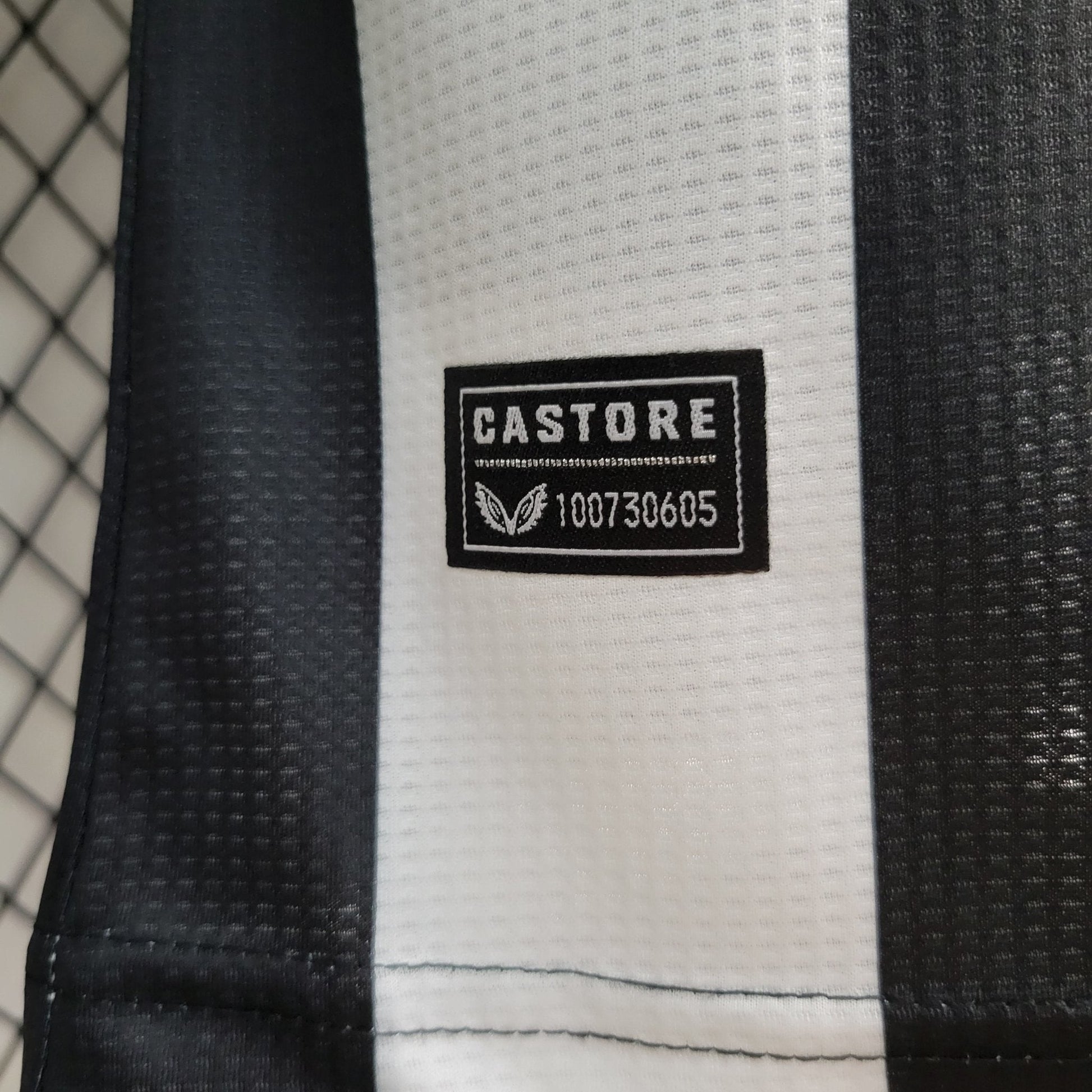 Newcastle 23-24 Domicile (PLAYER) - StrikeKit