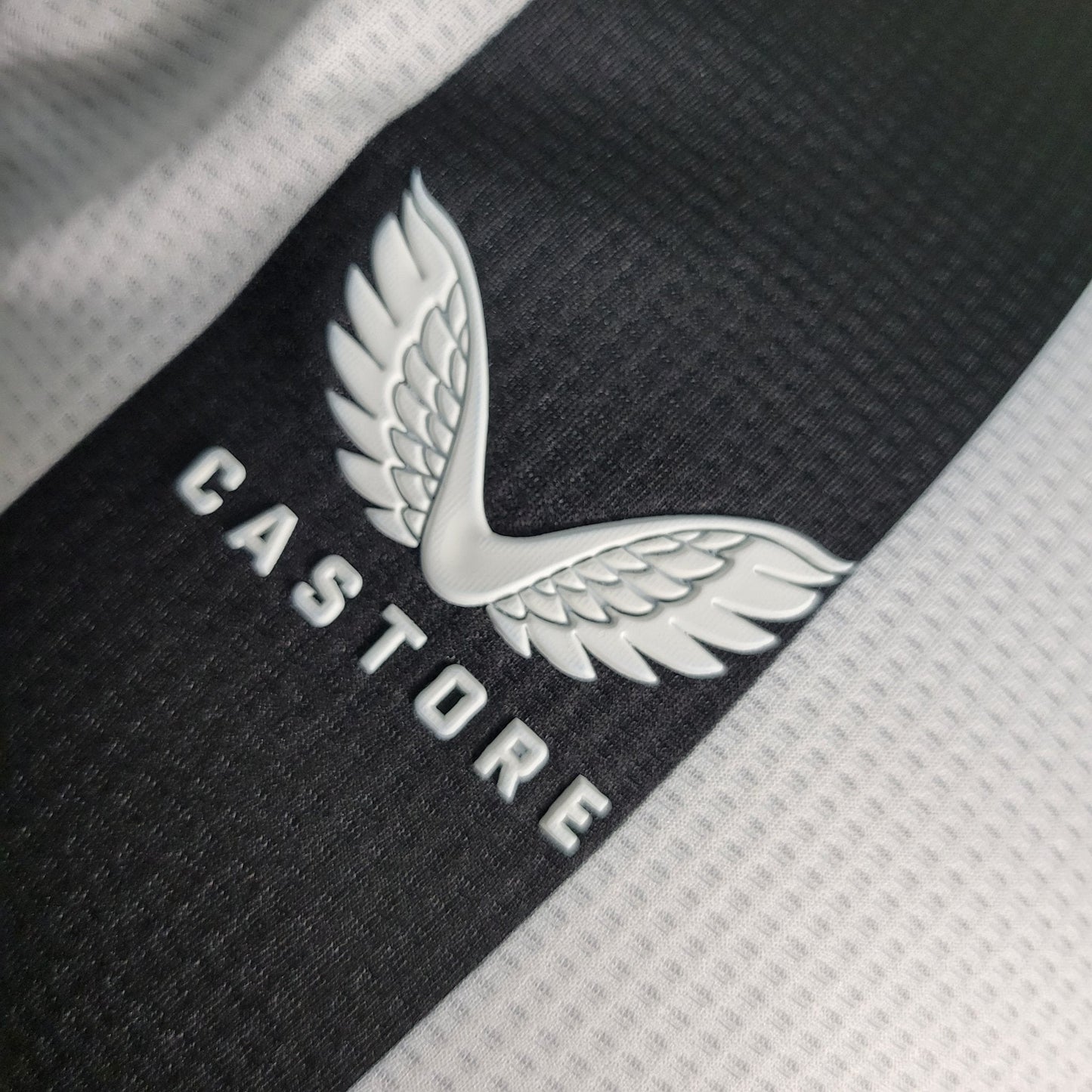 Newcastle 23-24 Domicile (PLAYER) - StrikeKit