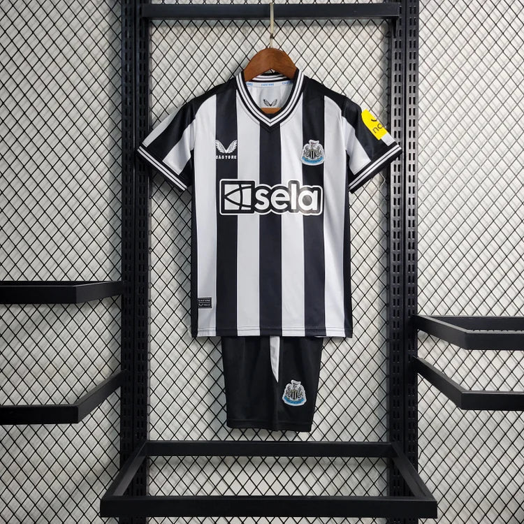Newcastle 23-24 Kit Domicile (KIDS) - StrikeKit