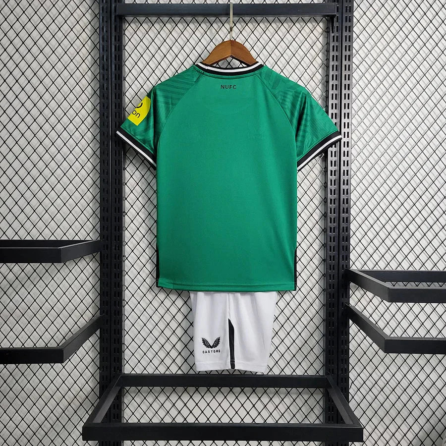 Newcastle 23-24 Kit Extérieur (KIDS) - StrikeKit