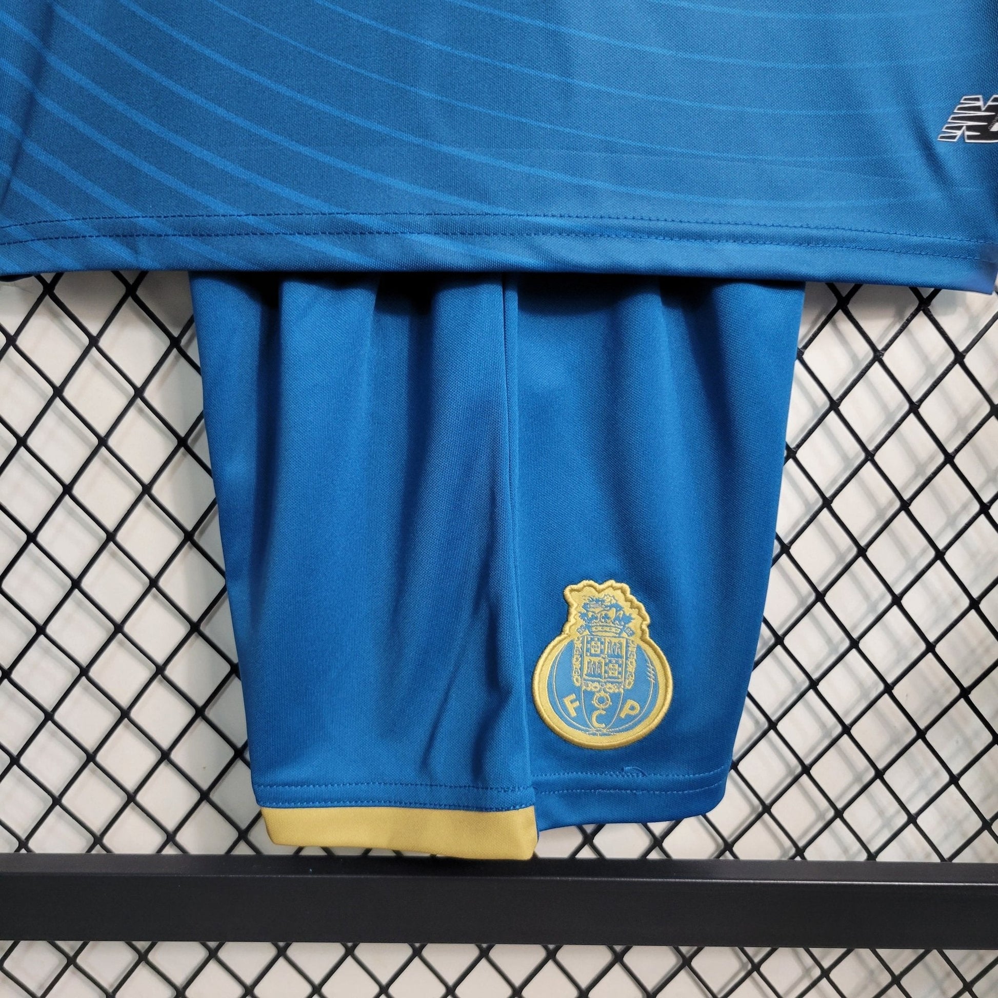 Porto 23-24 Kit Extérieur (KIDS) - StrikeKit