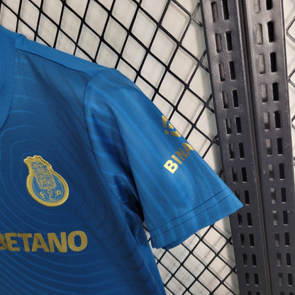 Porto 23-24 Kit Extérieur (KIDS) - StrikeKit