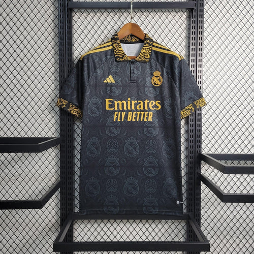 Real Madrid 23-24 Concept Black/Or - StrikeKit