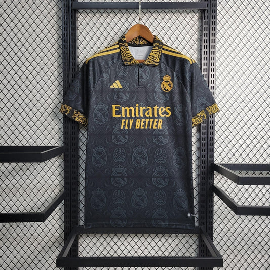 Real Madrid 23-24 Concept Black/Or - StrikeKit
