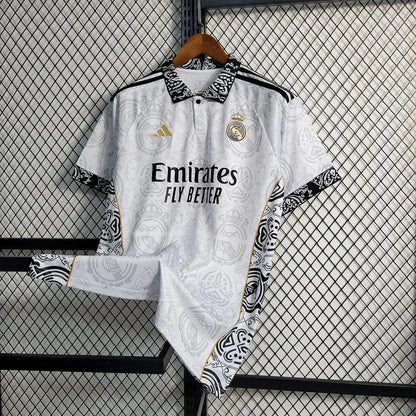 Real Madrid 23-24 Concept Blanc - StrikeKit