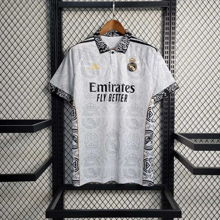 Real Madrid 23-24 Concept Blanc - StrikeKit