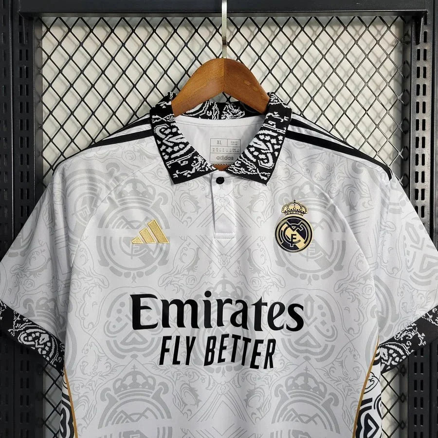 Real Madrid 23-24 Concept Blanc - StrikeKit