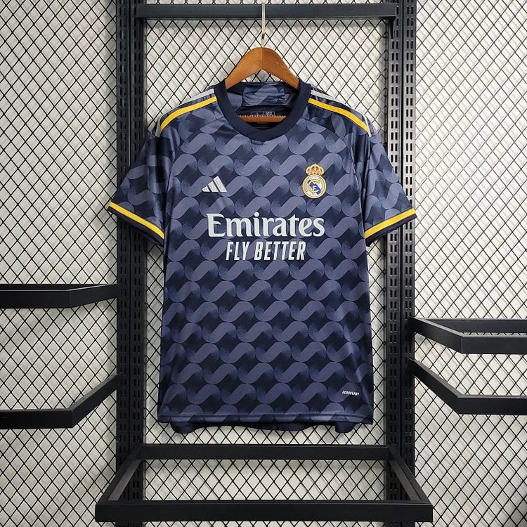 Real Madrid 23-24 Extérieur - StrikeKit