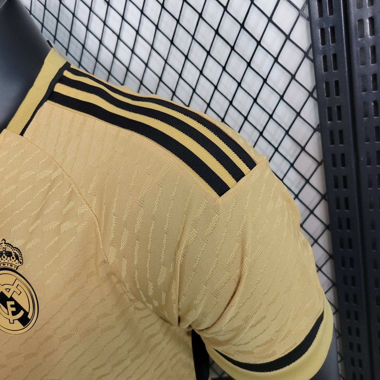 Real Madrid 23-24 Extérieur (PLAYER) - StrikeKit