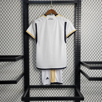 Real Madrid 23-24 Kit Domicile (KIDS) - StrikeKit