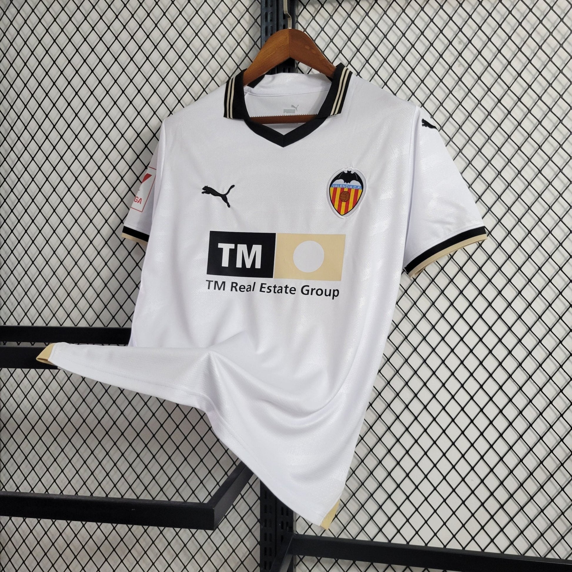 Valence 23-24 Domicile - StrikeKit