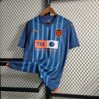 Valence 23-24 Extérieur - StrikeKit