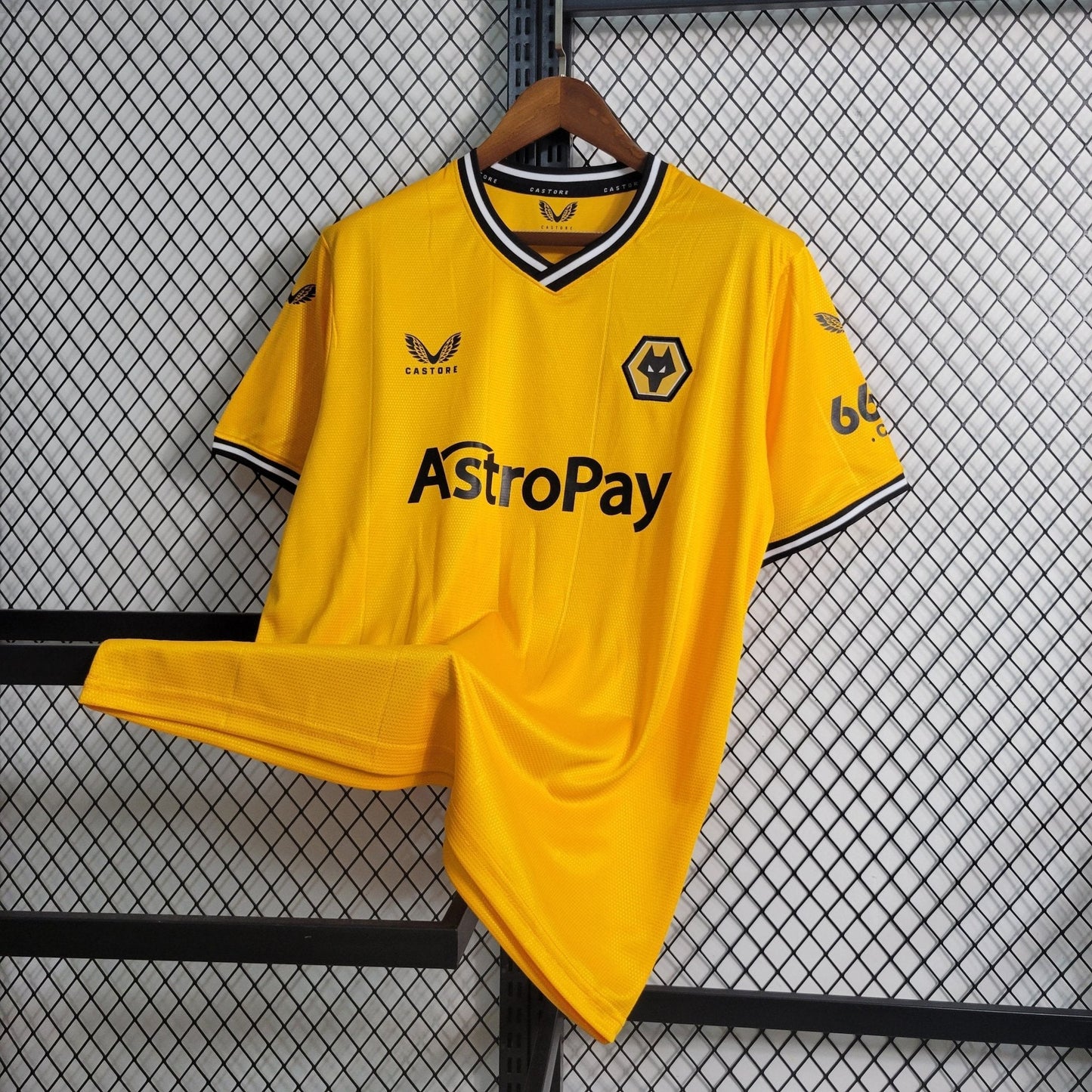 Wolverhampton 23-24 Domicile - StrikeKit