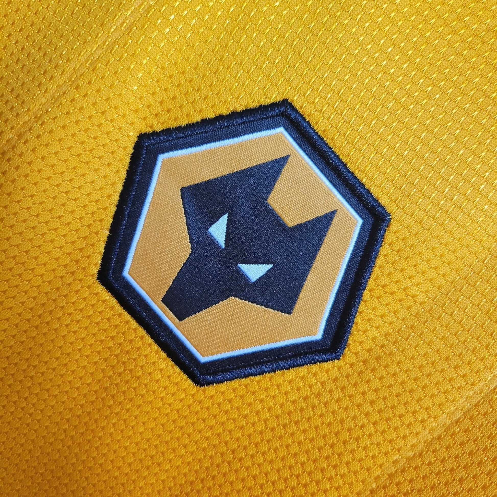 Wolverhampton 23-24 Domicile - StrikeKit