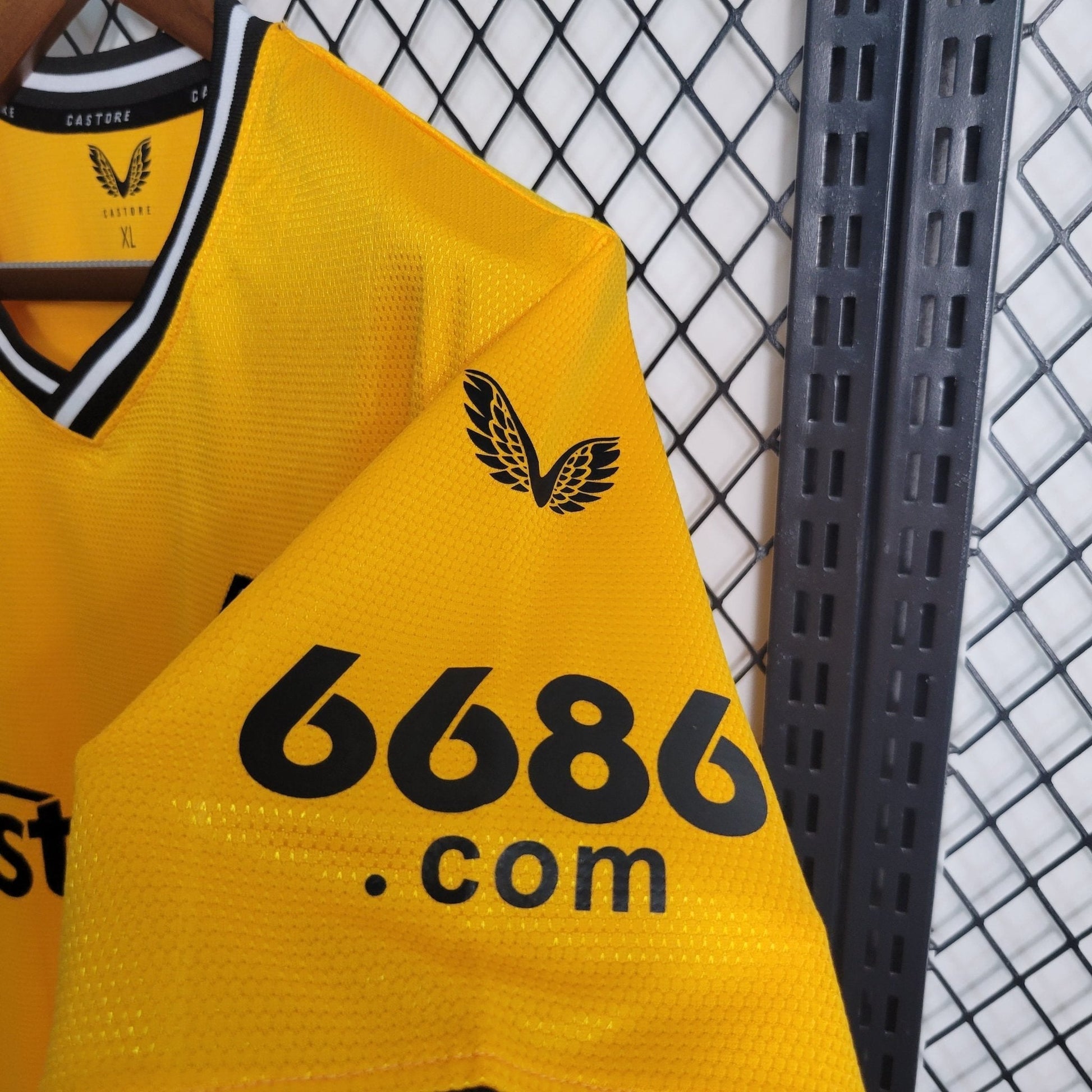 Wolverhampton 23-24 Domicile - StrikeKit